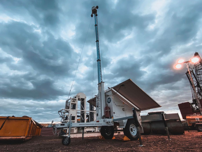 solar-security-trailers-in-the-dark